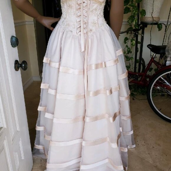 WEDDING / PROM / QUINCEANERA DRESS - Golden Gate - Size - 8 Color - Champagne - Picture 3 of 5